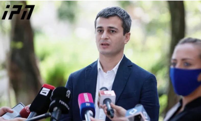 ადვოკატი - "ექსპერტიზით დასტურდება რომ "ტოიოტა ქემრიში“ ვასილ მახარაძესთან ერთად ვახტანგ ჩიქოვანი და ზ.ხ. იმყოფებოდნენ"