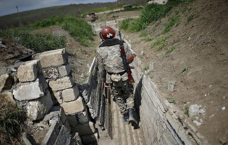 აზერბაიჯანი სომხეთის ცოცხალი ძალის განადგურებაზე იუწყება - როგორია ვითარება ყარაბაღში და გამართავენ თუ არა ფაშინიანი და ალიევი მოლაპარაკებებს მოსკოვში