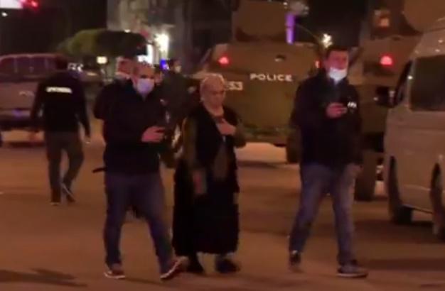 ზუგდიდში თავდამსხმელმა ერთი მძევალი გაათავისუფლა