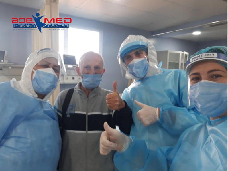 87 წლის ქობულეთელმა მამაკაცმა კორონავირუსი დაამარცხა - "შემოვიდა კლინიკაში სუნთქვის უკმარისობით, დაუდგინდა პნევმონია"