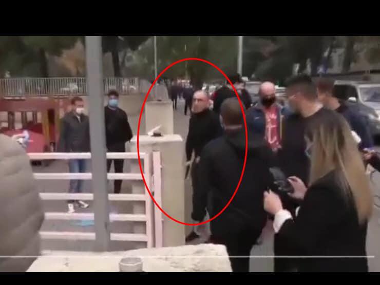 "გლდანის საარჩევნო უბანზე კალაძის ბავშვობის მეგობარი, იარაღით ხელში" - რა კადრებს აქვეყნებს ნიკა მელია