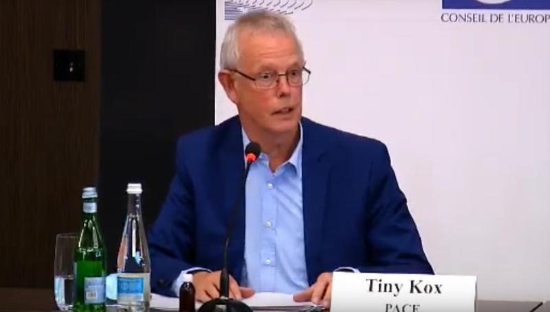 "თქვენს ქვეყანაში დიდი თანხები იხარჯება საარჩევნო კამპანიისას - არადა ქვეყანა ღარიბია, ეს საფრთხეს ქმნის!... კენჭისყრის მეორე დღესვე გასაჩივრება, მომწიფებული დემოკრატიის ნიშანი არაა"