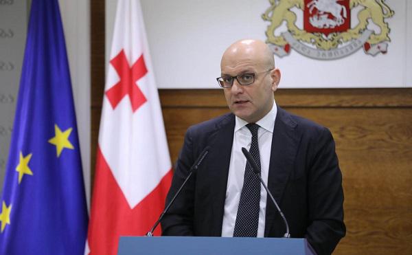 ფინანსთა მინისტრი ლარის კურსზე - "ეს იმ მოლოდინებითაა გამოწვეული, რაც დაკავშირებულია რადიკალიზმთან და პოლიტიკურ დაძაბულობასთან"