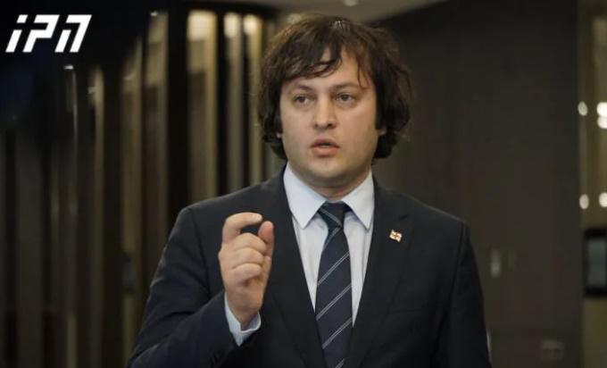 "ეს ხარვეზი გახდა რადიკალური ოპოზიციის რევოლუციური სცენარის საყრდენი" - კობახიძე ISFED-ისგან მოითხოვს წარადგინოს იმ უბნების ჩამონათვალი, სადაც ბიულეტენების სიჭარბე გამოვლინდა