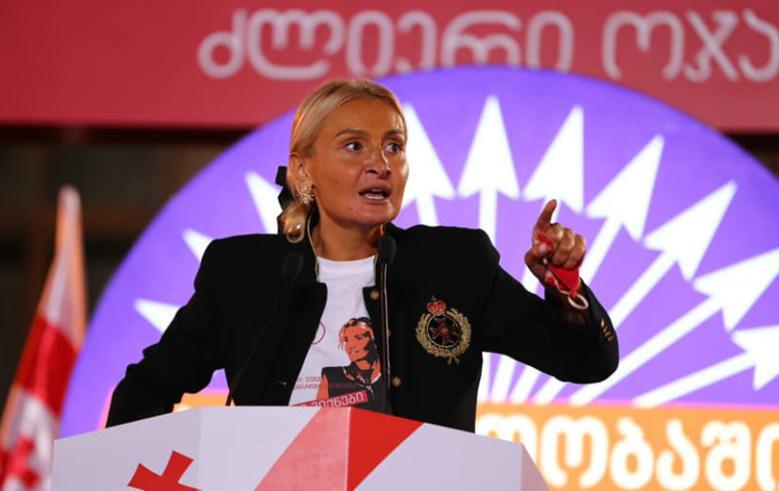 "არავის ეხალისება ქუჩაში დგომა... ინფიცირების რისკი ჩვენი საფრთხეც არის და რას გვირჩევთ? დავთმოთ?" - ნანუკა ჟორჟოლიანი