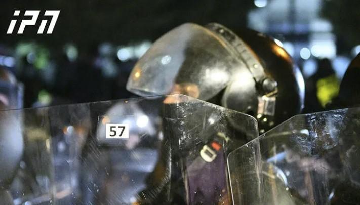 "აქციის მონაწილეებმა ძალადობრივად ​მოარღვიეს ჯებირი და შეეცადნენ უკანონოდ შეჭრას" - ცესკოსთან განვითარებულ მოვლენებზე შსს ვიდეოკადრებს ავრცელებს