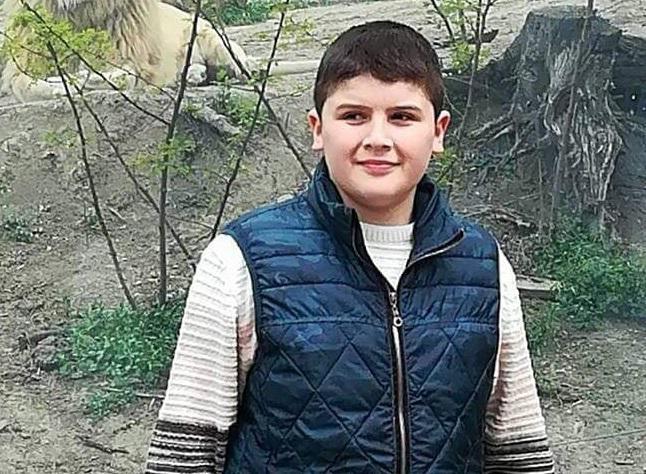 ოჯახის წევრები 14 წლის ლუკა კოპალიანს ეძებენ - მოზარდი საცხოვრებელი ბინის მიმდებარე ტერიტორიიდან გაუჩინარდა