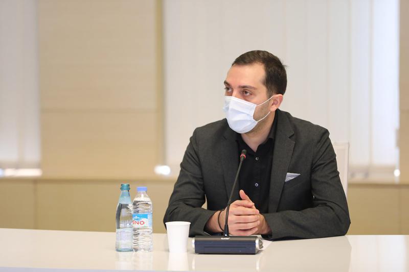 "მესამე ანუ ბუსტერული დოზის დამატების წესი ჩვენს ქვეყანაში არ მოქმედებს... ნუ შეეცდებით რეგისტრაციას" - ბიძინა კულუმბეგოვი