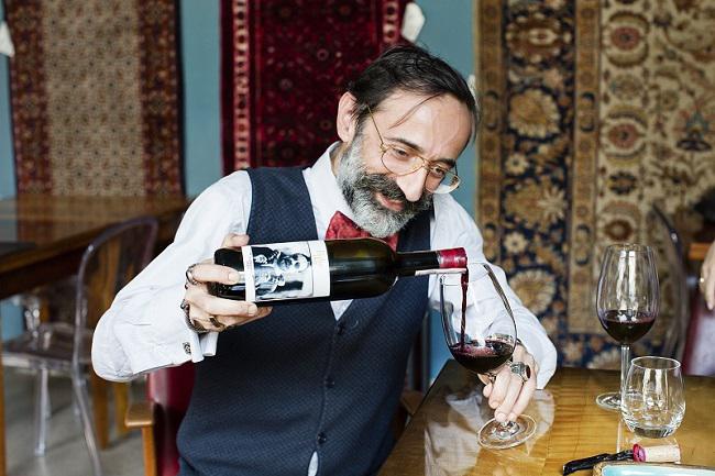 "კვიპროსის ელჩი მხოლოდ იმიტომ არ მელაპარაკებოდა, რომ თურქული ყავა შევთავაზე" - ვარშავის საუკეთესო ქართული რესტორნისა და სამი ხალიჩის ამბავი