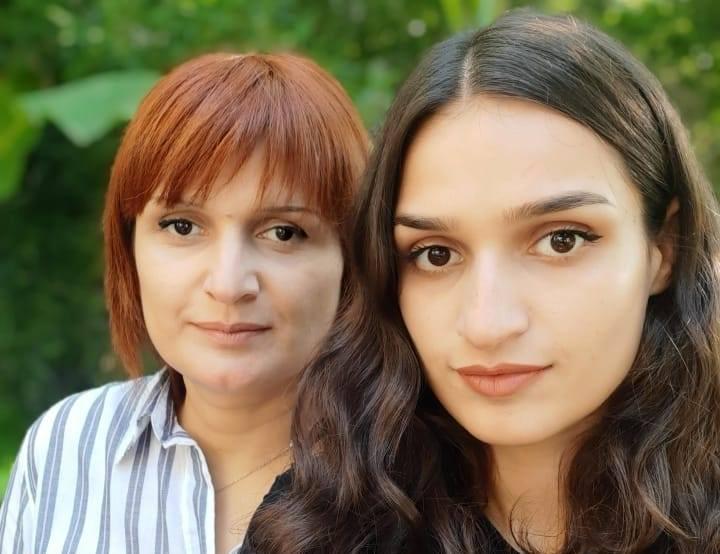 "მათი ადგილი ციხეშია... როგორ ეძინათ? ბოდიში მაინც მოეხადათ კაცურად!" - შატილში ავარიისას გარდაცვლილი მედეა დევსურაშვილის დედა დაკავებულებზე