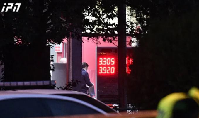 მიკროსაფინანსო ორგანიზაციის შენობა მძევლების ნაწილმა დატოვა