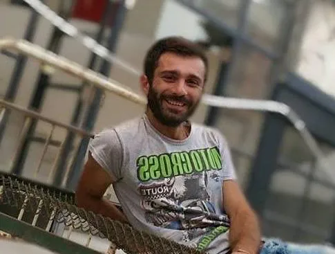 "ლევანი აზარტულმა თამაშებმა დაღუპა... ბინის დაკარგვა ძალიან განიცადა, მერე მეუღლეს გაშორდა" - რას ამბობს დაკავებული ზურაბიშვილის ახლობელი?