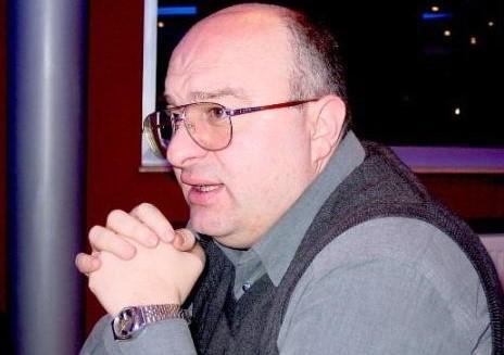 "შარლატანია ვინც შეურაცხყოფას აყენებს ყველას გამონათქვამით - "საქართველოში არასწორად მკურნალობენ კოვიდს.." - რას წერს დავით გადელია უცხოეთში მომუშავე ზოგიერთ ქართველ ექიმზე