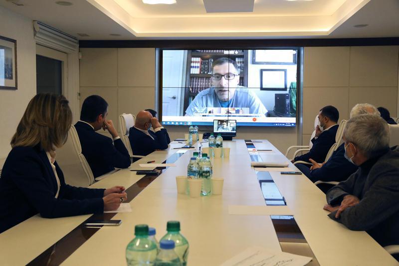 "სიტუაცია ძალიან მძიმეა, მივექანებით მწვავე პიკისაკენ, რასაც ჯანდაცვის სექტორი ვერ გაუძლებს" - ზურაბ გურული