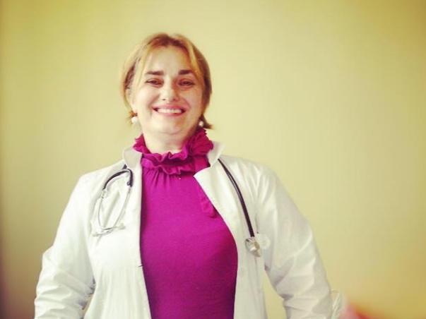 "თვეზე მეტი მკურნალობდა, ინფექციამ ფილტების ძლიერი დაზიანება გამოიწვია..." - აჭარაში კორონავირუსით ექიმი გარდაიცვალა