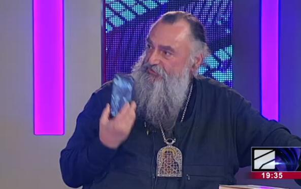 "მყავს ერთი-ერთი საუკეთესო მანქანა, "ლენდ კრუიზერი 105", იცით როგორი გაცვეთილია უკვე? იმიტომ რომ ბევრს დავდივარ" - მეუფე ნიკოლოზი