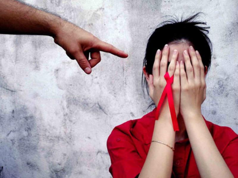 "როცა სტილისტებთან, სტომატოლოგთან მიწევდა მისვლა, ზიზღით მიყურებდნენ" - შიდსის სტატისტიკა საქართველოში და სტიგმა, რომელიც დაავადების გამოვლენას ართულებს