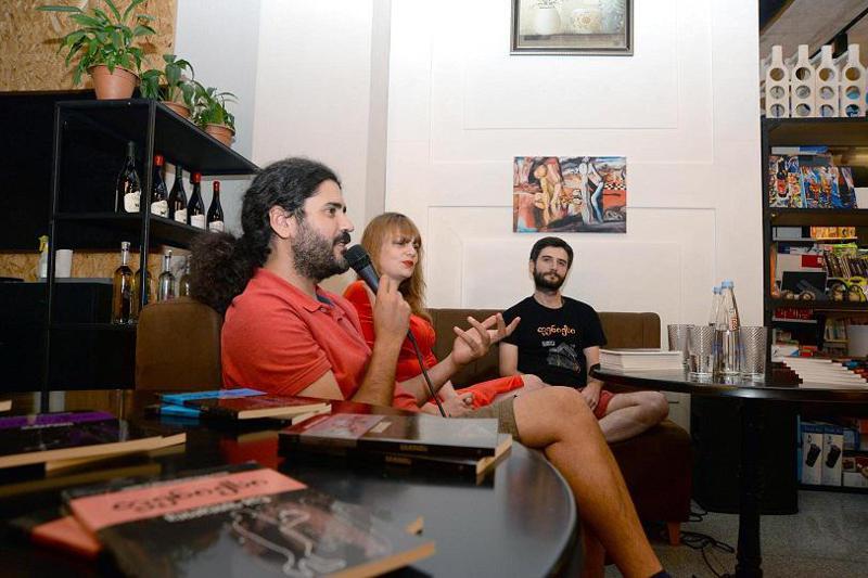 3 დეკემბრიდან ჟურნალ „გზასთან“ ერთად ფენიქსის მეორე ნაწილი „გადატვირთვა“ გამოვიდა