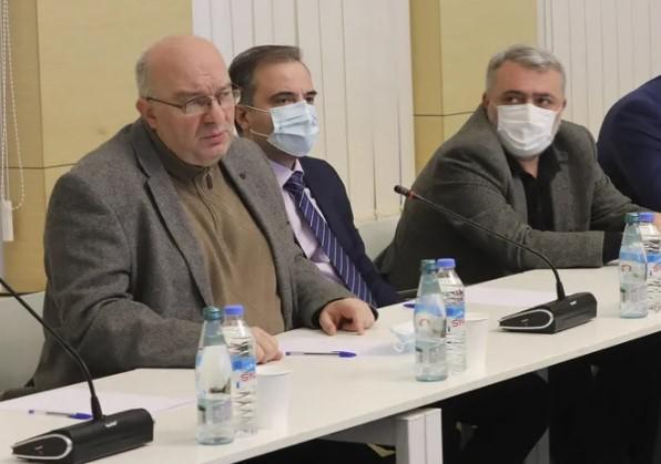 "ვაძლიერებთ კლინიკურ სასტუმროებს, სადაც ხდება, როგორც თერაპიული სერვისის მიწოდება, ასევე არის ჟანგბადის კონცენტრატორები" - ბოჭორიშვილის კლინიკის დირექტორი