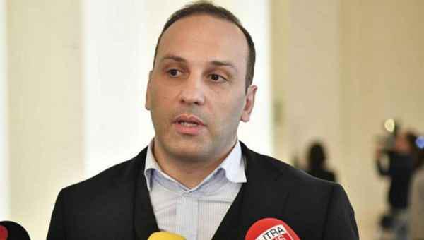 "როცა ეს კანონპროექტი გავა, კობახიძეს ერთ საინტერესო შინაარსის SMS -ს გავუგზავნი" - რას წერს ლევან გოგიჩაიშვილი ონლაინკაზინოებთან დაკავშირებით ღარიბაშვილის ინიციატივაზე?