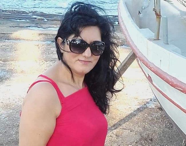 ავტომობილი, რომელშიც ცნობილი ბერძენი ბიზნესმენი, მისი მეუღლე და ოჯახის დამხმარე ისხდნენ, წყალში გადავარდა - საბერძნეთში ქართველი ქალი დაიღუპა