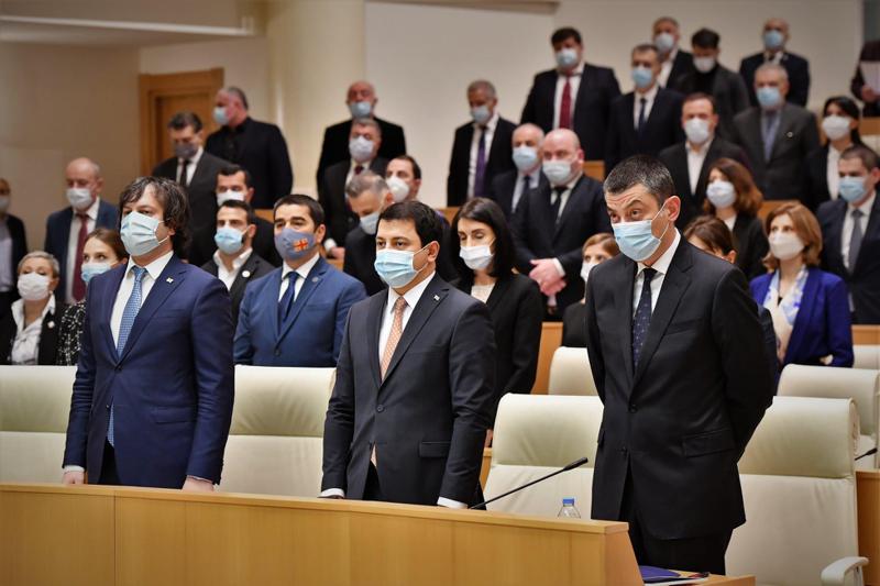 მთავრობამ უფლებამოსილება მოიხსნა - როგორია კანონით გათვალისწინებული პროცედურები