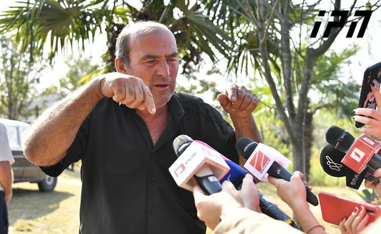 "ტელევიზიით გავიგე, რომ ჩემი შვილი დაკავებულია, მას ცეცხლსასროლი იარაღი და ყუმბარა არ ჰქონია" - ბადრი ესებუას მამა