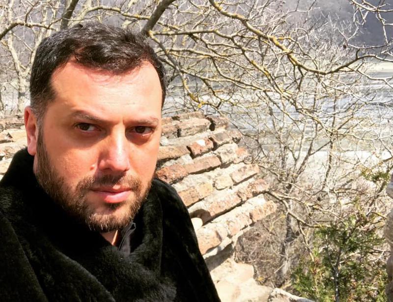 "ნუ უსმენთ ბოდვებს, რომ საქართველოს კოვიდი არ შეეხება. სწორედ ამ ავადმყოფური ფანატიზმის შედეგია ის, რაც გვჭირს" - პეტრე კოლხი