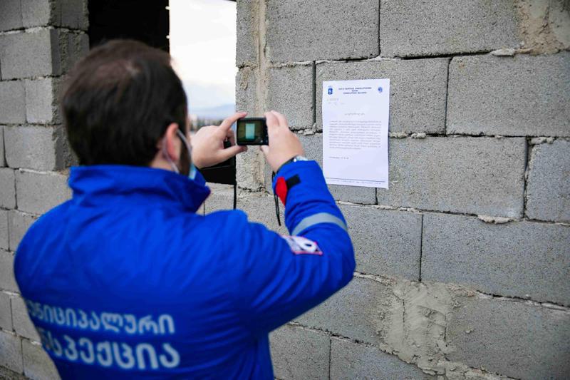 თბილისის მერია სამგორის რაიონში უკანონოდ აშენებული 7 ობიექტის მფლობელებს დემონტაჟისთვის 4 დღეს აძლევს