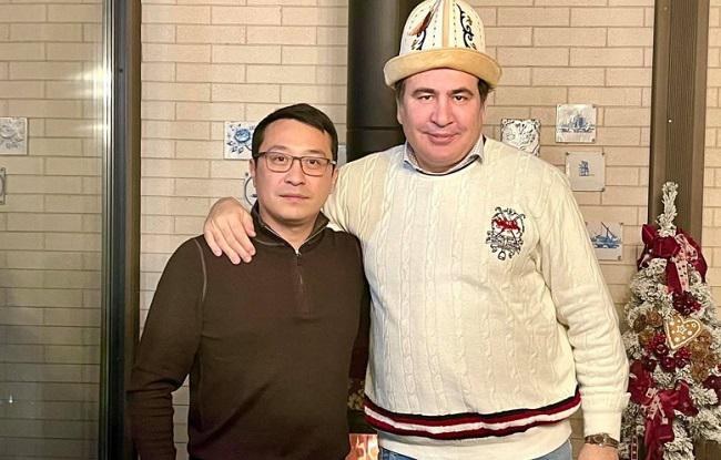 მიხეილ სააკაშვილი ყირგიზეთს რეფორმების გატარებაში დაეხმარება? - რას წერს ადგილობრივი პრესა