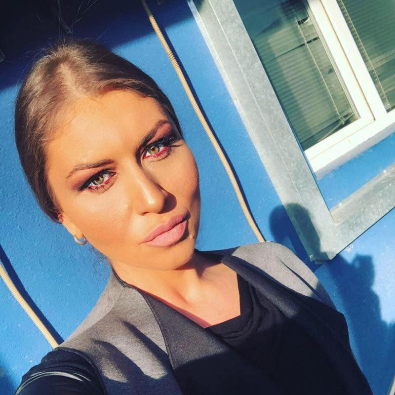 "ბებო და ბაბუ მყავს კოვიდით მძიმე მდგომარეობაში და არც კი იციან, რომ შვილი აღარ ყავთ..." - მაია კაჭკაჭიშვილის ემოციური პოსტი