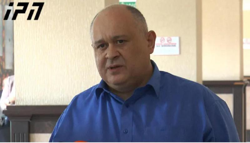 ერთ-ერთი დეპუტატი, რომლის რეკვიზიტებიც ხელფასის ჩარიცხვისთვის პარლამენტში შევიდა, ბაჩუკი ქარდავაა