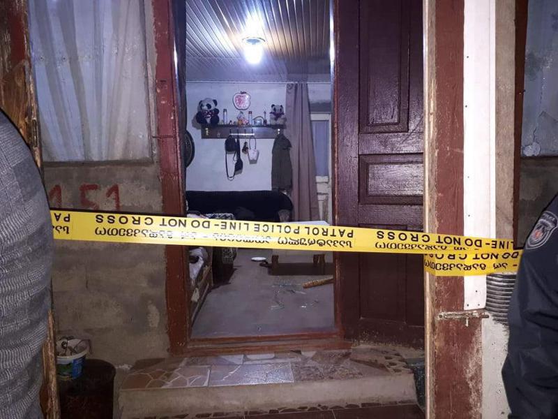 "სახლში დალეწეს ყველაფერი, შემდეგ ჩხუბი მეჩეთთან გაგრძელდა" - ადგილობრივები ხელვაჩაურში მომხდარი მკვლელობის დეტალებს ყვებიან