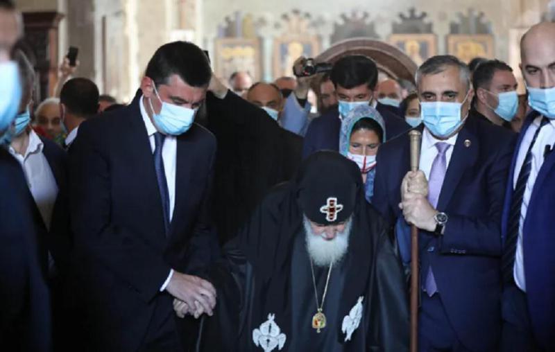 "მისი უწმინდესობის ლოცვა-კურთხევა გვაძლევს განსაკუთრებულ ძალას" - გიორგი გახარია პატრიარქს დაბადების დღეს ულოცავს