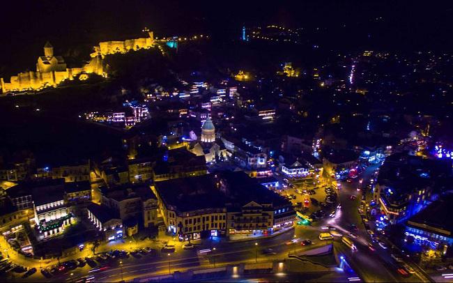 საშობაო ლიტურგიის გამო, 21:00 საათიდან დილის 05:00 საათამდე დაწესებული გადაადგილების შეზღუდვა დღეს არ იმოქმედებს