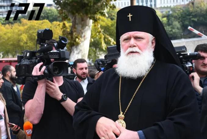 "თქვენ ახალისებთ გარყვნილებას, მოძალადეებო, თქვენ უწევთ პროპაგანდას - თქვენზეა გარდაცვალების პასუხისმგებლობა" - მეუფე ანტონი ჟურნალისტებს