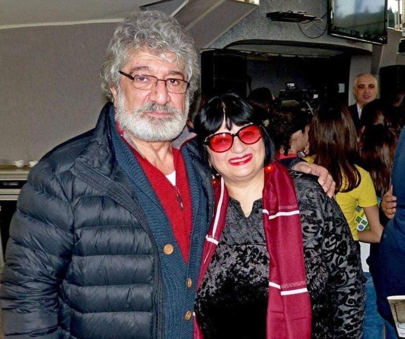 "ვინც ეს მოუგონა ამ შეუდარებელ მომღერალს, მაგათ ჯინაზე დიდხანს იცოცხლებს" - როგორია თემურ წიკლაურის ჯანმრთელობის მდგომარეობა?