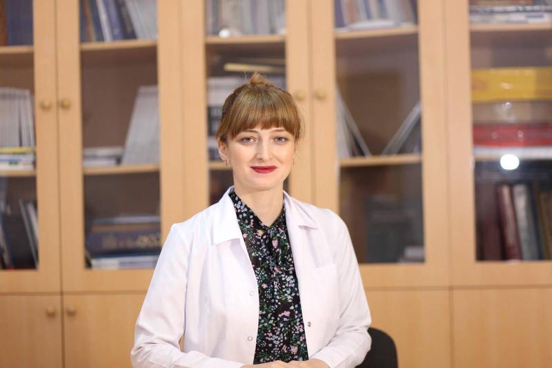 რას უნდა ერიდონ ციტრუსებზე ალერგიული ადამიანები და რით უნდა ჩაანაცვლონ C ვიტამინი - ალერგოლოგ-იმუნოლოგის რჩევები