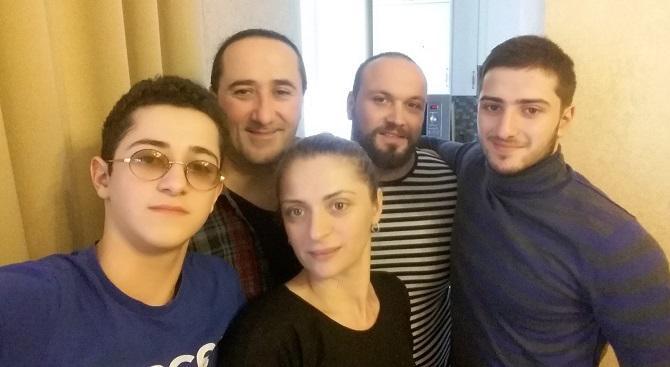 "ბევრი სირთულე გადავიტანეთ... ჩემი ვაჟისთვის საქართველოში ჩამოსვლა სანუკვარი ოცნება იყო" - როგორ ცხოვრობს ტეხასში ლევან მამალაძე, რას ამბობს ოჯახსა და ექსმაღალჩინოსნებზე?