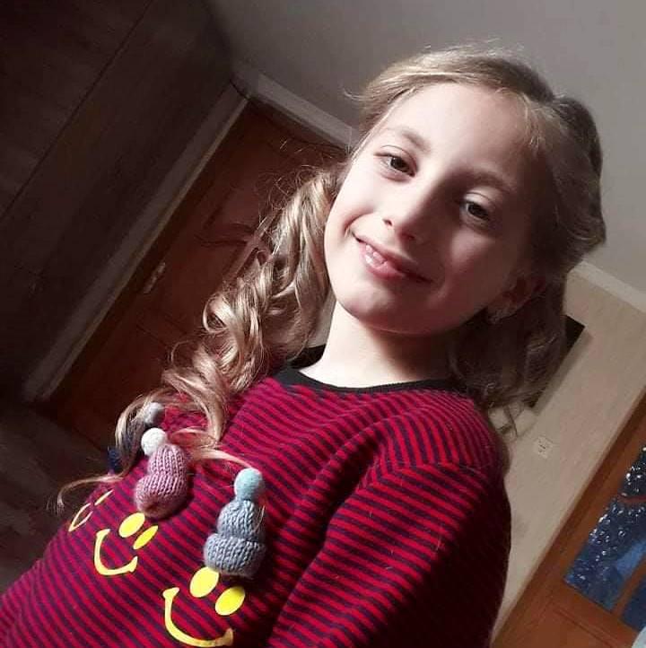 "ნინის ოცნებაა, კვლავ ესმოდეს სამყაროს ხმები..." - 9 წლის გოგონას დედა შვილისთვის სმენის აპარატის შესაძენად დახმარებას ითხოვს