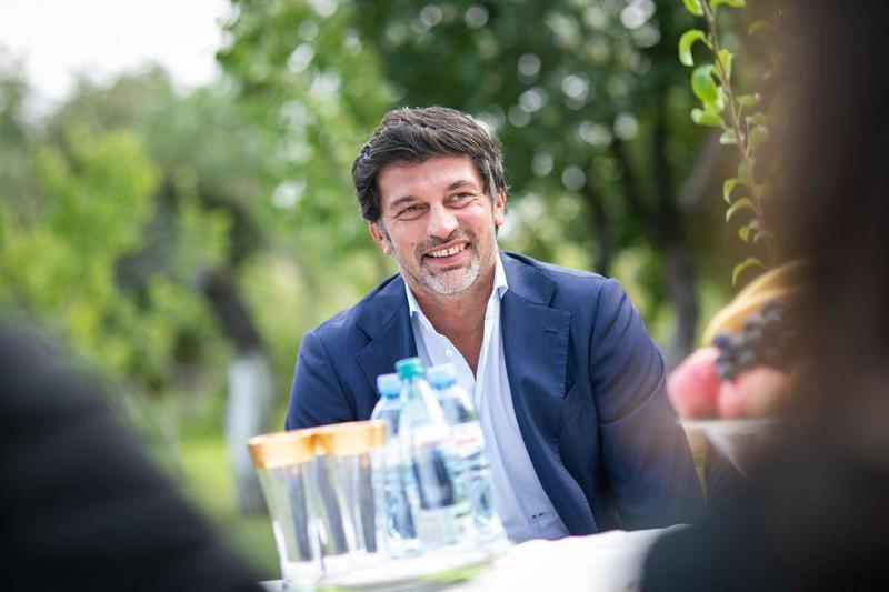 4 მილიონი დოლარი ანგარიშზე და 280 000 ლარი ქველმოქმედებაში - როგორია კახა კალაძის ქონებრივი დეკლარაცია