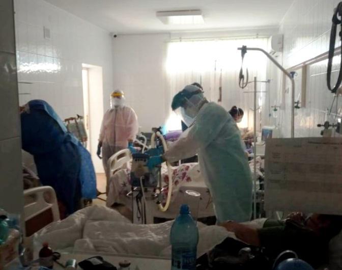 "როცა ტელეფონში შვილების ხმა გავიგე, დავიჯერე, რომ გადავრჩი..." - ქართველი კოვიდ ინფიცირებულის გზა გალიდან ბათუმამდე