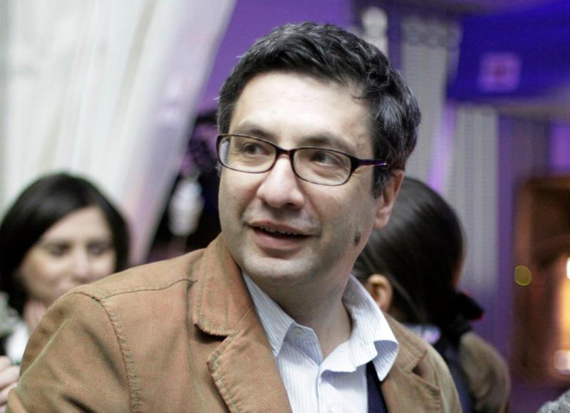 "რუსული ვაქცინა სუპერხარისხიანიც რომ იყოს, არ ვაპირებ რუსულად ავიცრა" - რას წერს ლაშა ბაქრაძე და რატომ აღარ ყიდულობს რუსულ პროდუქციას