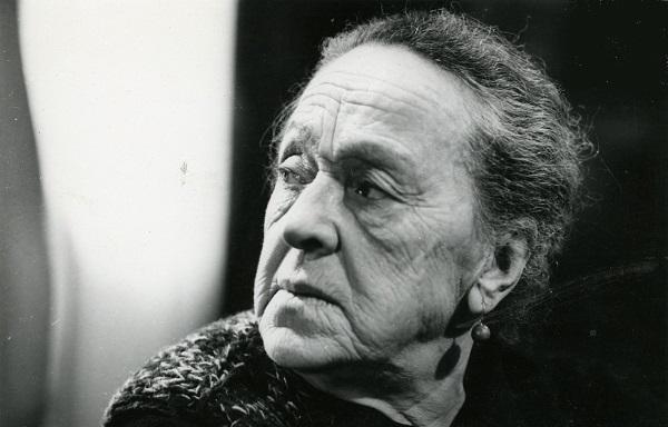 "რატომ შენთან ერთად არ წამიყვანე? პირადი ცხოვრება რომ ბედნიერი მქონოდა, იქნებ ასე არ განმეცადა..." - რას სწერდა სესილია თაყაიშვილი გარდაცვლილ დედას