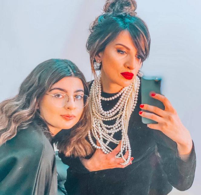 "ხალხში ყოფნა დისკომფორტს უქმნიდა, ამიტომ ნაკლებად ვჩანდით ერთად... შეიძლება კიდევ ვიყოლიო შვილები" - ნინო ჩხეიძე შვილთან ურთიერთობაზე