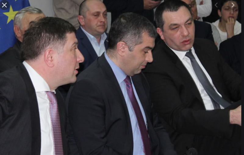 არეულობა "ევროპულ საქართველოში" - არაოფიციალური ინფორმაციით, ბაქრაძე პარტიიდან მიდის, უგულავასა და ბოკერიას შორის კი დაპირისპირებაა