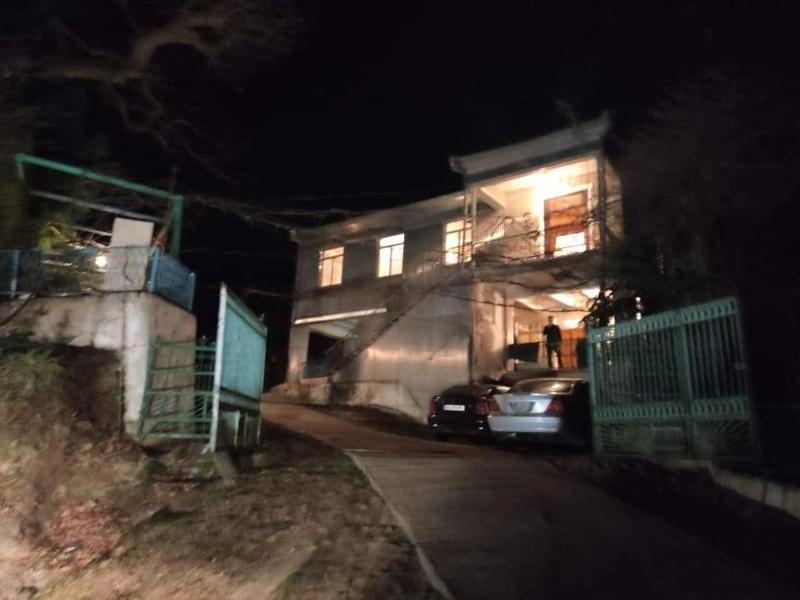 "უმოწყალოდ სცემეს ბიძებმა, წიხლქვეშ აგორეს: რატომ გააკეთე ასეთი რამე, გაგვაპაზორეო" - რას ყვება გარდაცვლილი 14 წლის გოგონას დედა