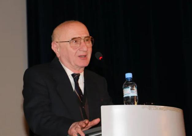 აკადემიკოსი თამაზ გამყრელიძე გარდაიცვალა