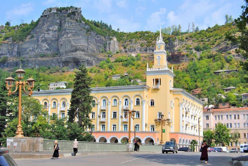 ჭიათურის სამთო გამამდიდრებელი კომბინატის შენობაში მულტიფუნქციური საზოგადოებრივ-საგანმანათლებლო ცენტრი პრეზენტაციას 4 მარტს გამართავს