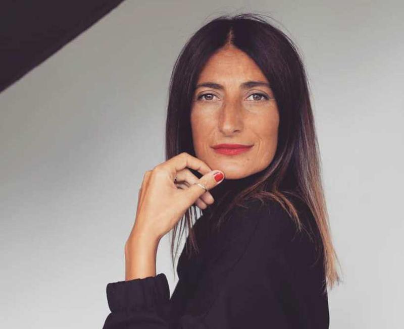 "პანდემიის დროს "მილიონერი" გავხდი" - როგორ უბრუნებს მაკა შალიკაშვილის წაკითხული ლექსები ადამიანებს სიცოცხლის ხალისს